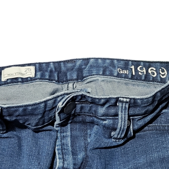 GAP Blue Straight Leg Women\'s Jeans